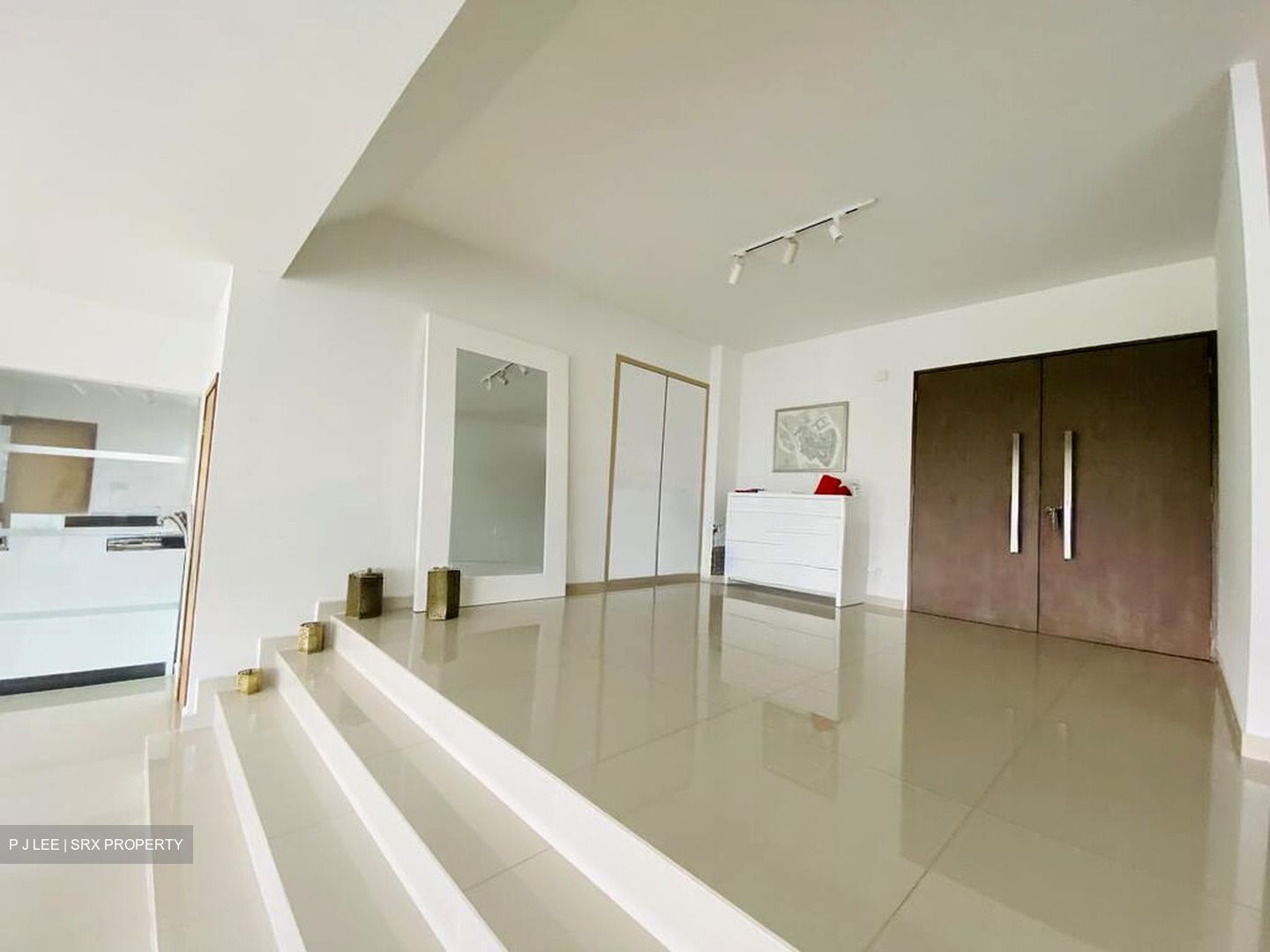 Leonie Towers (D9), Apartment #512405821